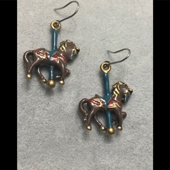Other - 🚨5/$25🚨Horse Carousel Earrings